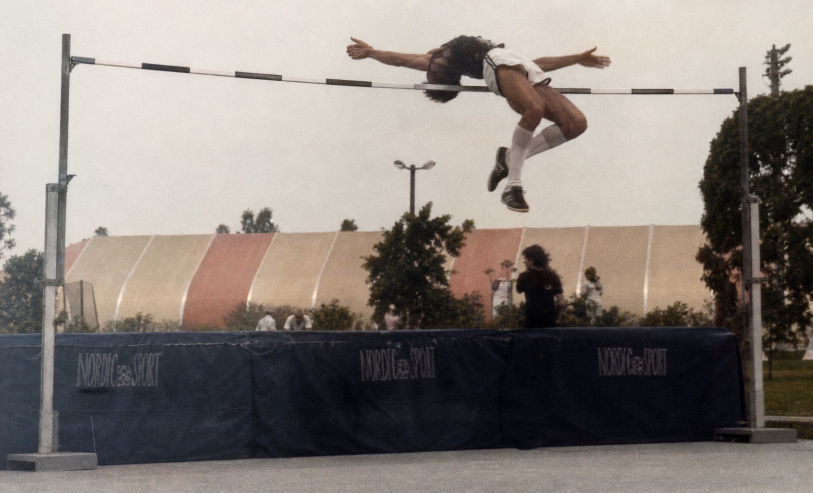 Registro histórico de Milton Riitano no salto em altura em competição internacional